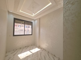 Appartement a vendre de 82 m2 étage courant près al bousstane el jadida.