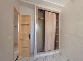 Appartement a vendre dans R+2 escalier privatif de 82 m2 a el jadida.