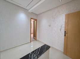 Appartement a vendre de 111m2 escalier privatif de deux façades a el jadida