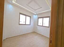 Appartement a vendre de 111m2 escalier privatif de deux façades a el jadida