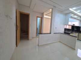 Appartement a vendre de 111m2 escalier privatif de deux façades a el jadida