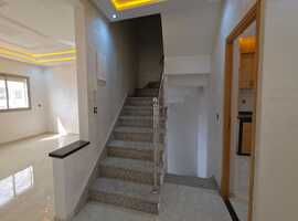 Niveau de villa a vendre près al bousstane el jadida.