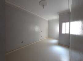 Appartement a vendre de 145 m2 dans R +4 ,un appartement par étage au centre Najed près carrfour el jadida.