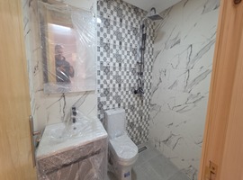 Duplex villa a vendre de 325 m2 ,1er étage avec la cave et jardin a el jadida.
