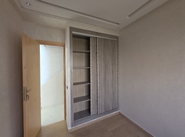 Duplex villa a vendre de 325 m2 ,1er étage avec la cave et jardin a el jadida.