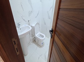 Appartement a vendre de 140 m2 escalier privatif a hay essalam el jadida.