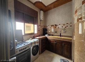 Appartement a vendre au 2ème étage dans une R +2 ,deuxième main a hay essalam près café Alasca 2 el jadida.