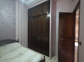 Appartement a vendre au 2ème étage dans une R +2 ,deuxième main a hay essalam près café Alasca 2 el jadida.