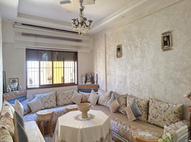 Appartement a vendre 72 m² dans R+4 au 2ème étage , immeuble avec ascenseur et cave pour voiture ,près akdital el jadida .
