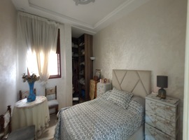 Appartement a vendre 72 m² dans R+4 au 2ème étage , immeuble avec ascenseur et cave pour voiture ,près akdital el jadida .