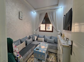 Appartement a vendre 72 m² dans R+4 au 2ème étage , immeuble avec ascenseur et cave pour voiture ,près akdital el jadida .