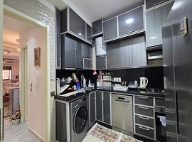 Appartement a vendre 72 m² dans R+4 au 2ème étage , immeuble avec ascenseur et cave pour voiture ,près akdital el jadida .