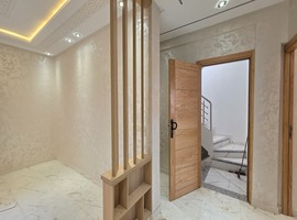 Appartement a vendre dans R+2 au 2ème étage, escalier privatif à Zaytouna hay essalam el jadida.