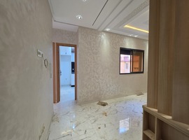 Appartement a vendre dans R+2 au 2ème étage, escalier privatif à Zaytouna hay essalam el jadida.