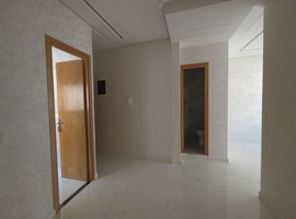 Appartement a malk chekh escalier privatif 